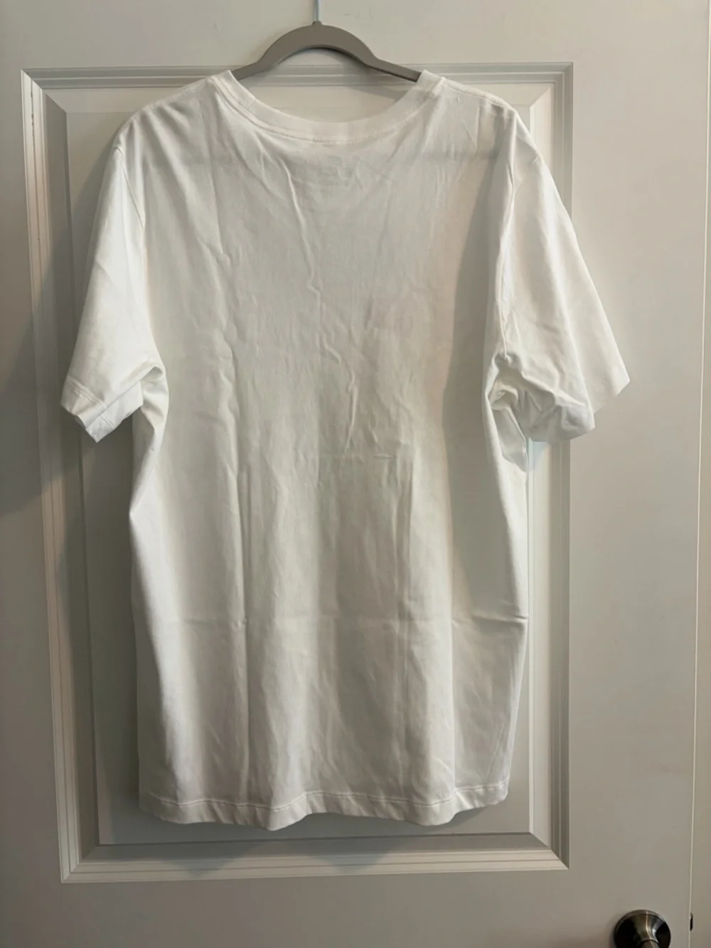 Men’s Nike Black Logo T-Shirt with Red Swoosh - Picture 2 of 5